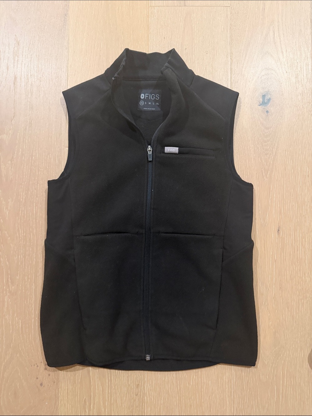 FIGS Black Men's Full-Zip Fleece Vest